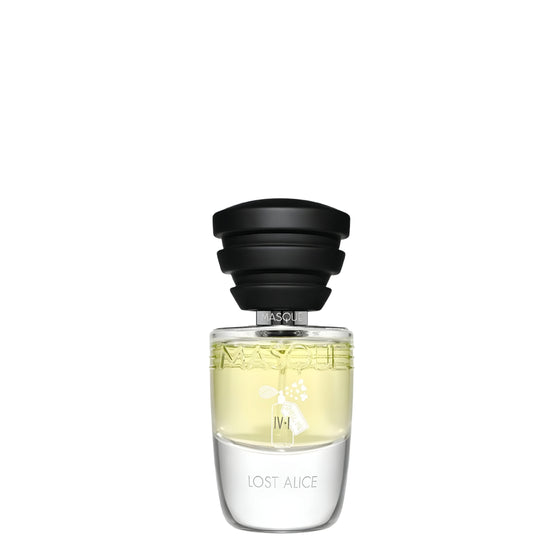Lost Alice - The Scent Room  Eau de Parfum   Top Notes: Bergamot, Ambrette Seed, Clary Sage, Black Pepper Heart Notes: Carrot Heart, Orris, English Tea, White Roses Base Notes: Sandalwood, Broom, Steamed Milk Accord