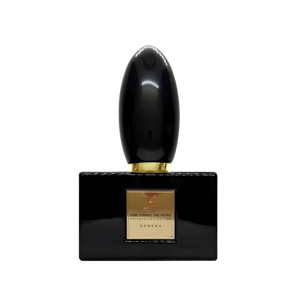 Serena - The Scent Room  Extrait de Parfum   Top Notes: Lemon, Bergamot, Tobacco, Saffron Heart Notes: Cloves, Nutmeg Patchouli, Honey Base Notes: Vanilla, Tonka Bean, Benzoin, Oak Moss, Ambroxan